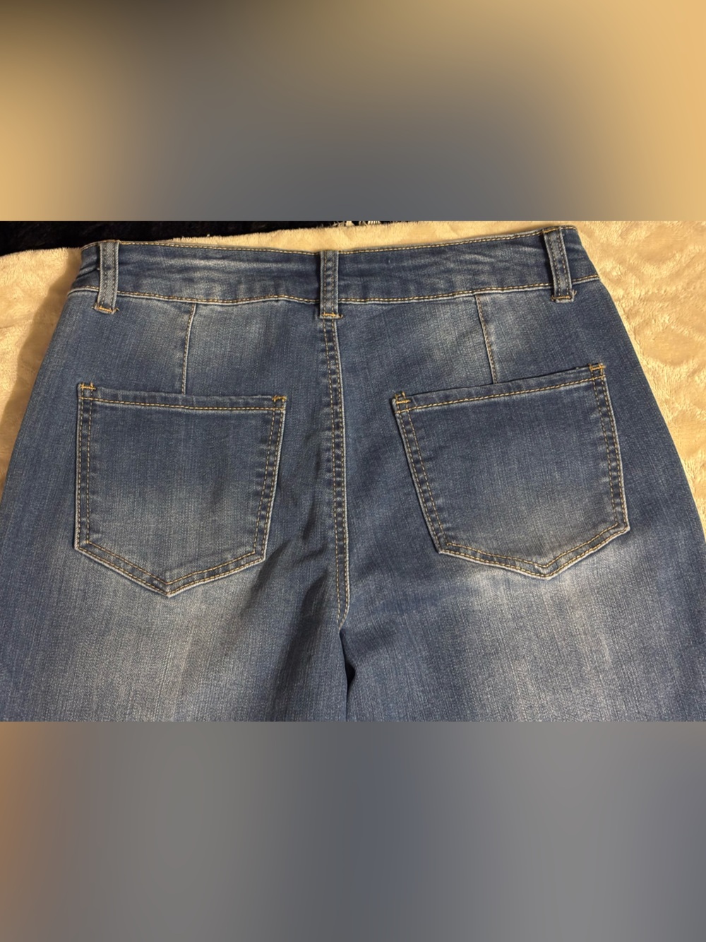 Women’s Straight-Leg Jeans in Dark Blue with Front Patch Pockets - Picture 5 of 14